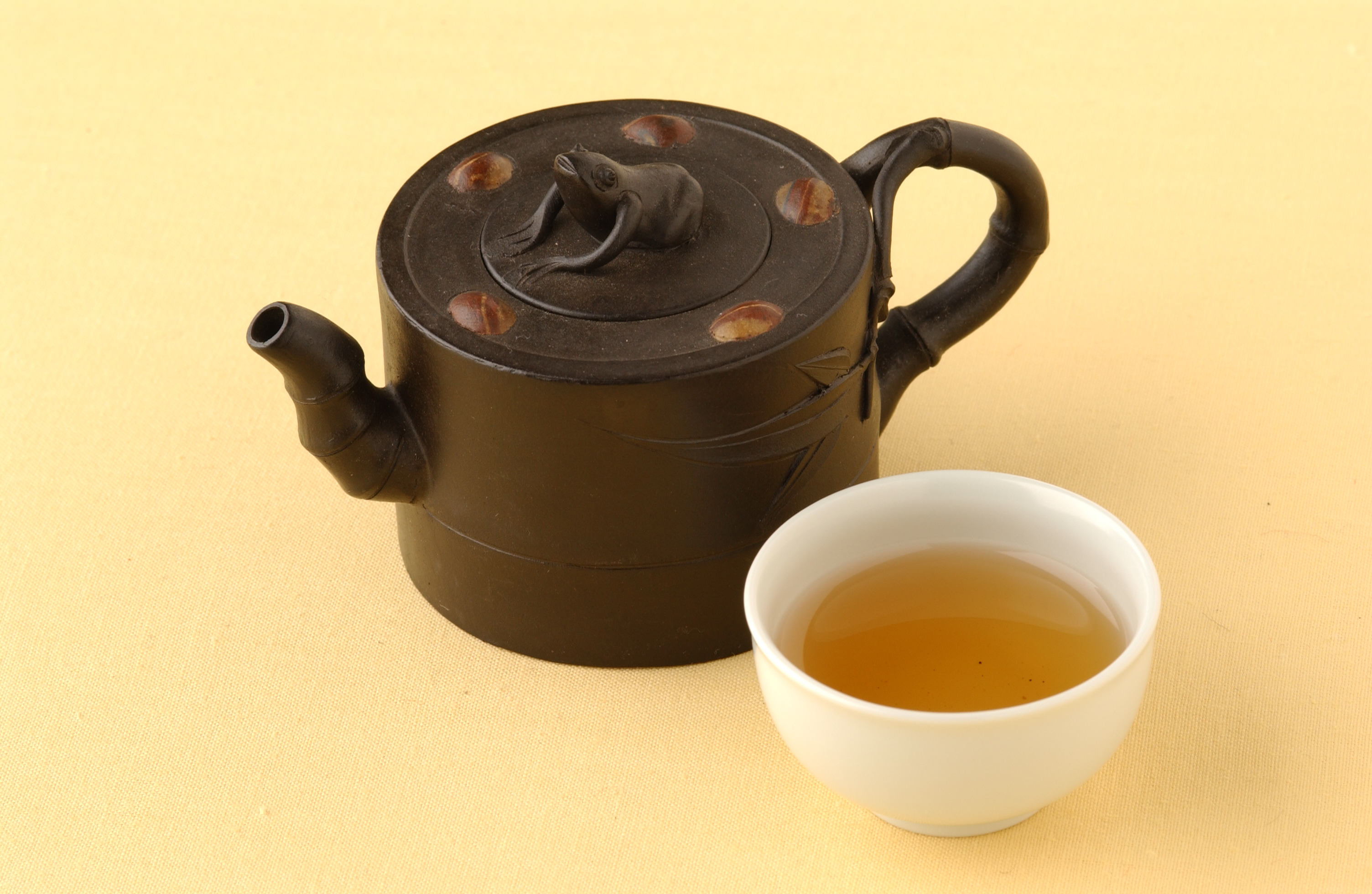中国　茶壷　瓜と黄金虫 Mao's collection 茶壶 cháhú | 日中いぶこみ百景 | あさひてらす